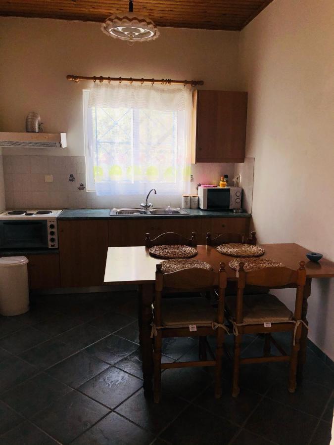 فيلا Aggeliki House 4 Kómboi المظهر الخارجي الصورة