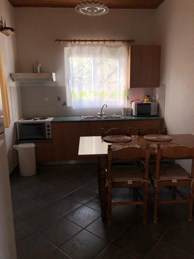 فيلا Aggeliki House 4 Kómboi المظهر الخارجي الصورة